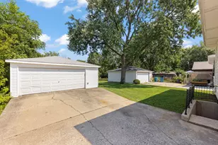 4401 Florence Ave, Downers Grove, IL 60515 - Photo 24