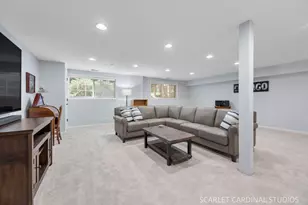 152 Tanglewood Dr, Glen Ellyn, IL 60137 - Photo 18