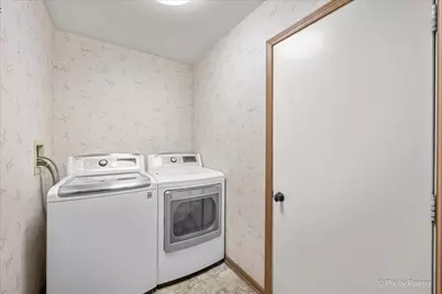 221 Foxmoor Road, Fox River Grove, IL 60021 - Photo 24