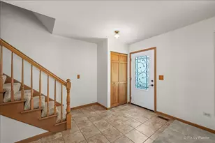 221 Foxmoor Rd, Fox River Grove, IL 60021 - Photo 2