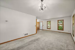 221 Foxmoor Rd, Fox River Grove, IL 60021 - Photo 4