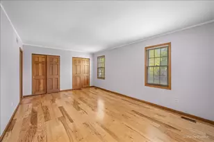 221 Foxmoor Rd, Fox River Grove, IL 60021 - Photo 16