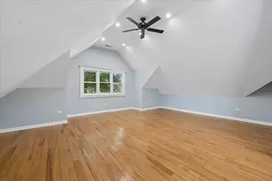 4928 W Eddy St, Chicago, IL 60641 - Photo 8