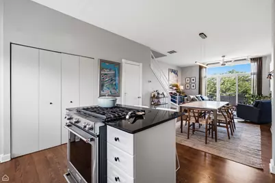 645 W Surf Street #A4, Chicago, IL 60657 - Photo 6