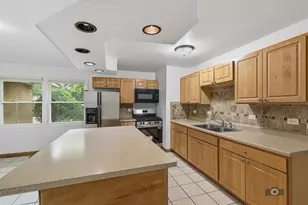 16112 University Ave, South Holland, IL 60473 - Photo 6