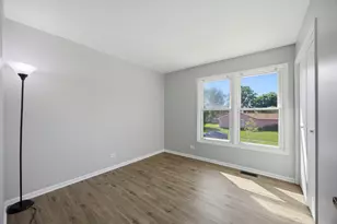 38 Blue Ridge Dr, Glendale Heights, IL 60139 - Photo 16