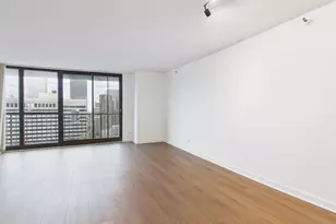 10 E Ontario St, Chicago, IL 60611 - Photo 8