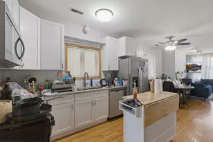 2033 W Huron St, Chicago, IL 60612 - Photo 4