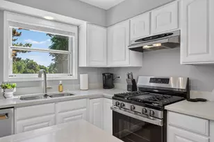 12 Foxglove Ct, Bolingbrook, IL 60440 - Photo 14
