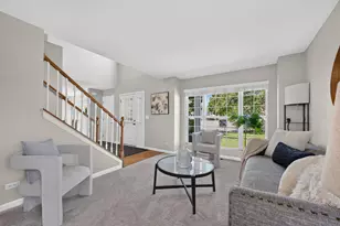 12 Foxglove Ct, Bolingbrook, IL 60440 - Photo 6