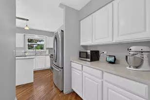 12 Foxglove Ct, Bolingbrook, IL 60440 - Photo 12