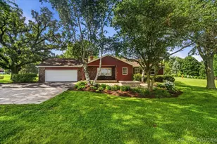 17N228 Oak Grove Dr, Hampshire, IL 60140 - Photo 4