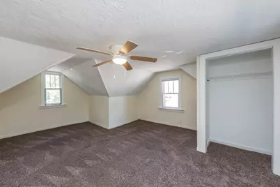 302 E Washington Street, Round Lake Park, IL 60073 - Photo 18