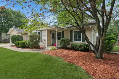 30W044 Bruce Lane, Naperville, IL 60563 - Photo 2