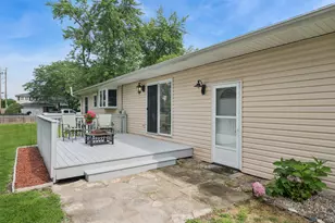 30W044 Bruce Ln, Naperville, IL 60563 - Photo 4
