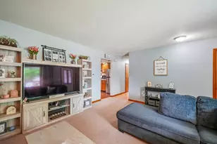1353 Georgetown Dr, Bourbonnais, IL 60914 - Photo 6