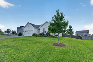 584 Manchester Ln, Yorkville, IL 60560 - Photo 6