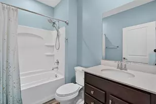 584 Manchester Ln, Yorkville, IL 60560 - Photo 18