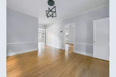7826 S Paxton Avenue, Chicago, IL 60649 - Photo 6