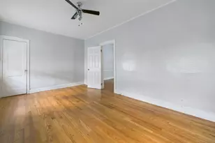 7826 S Paxton Ave, Chicago, IL 60649 - Photo 8
