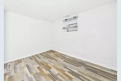 7826 S Paxton Avenue, Chicago, IL 60649 - Photo 22