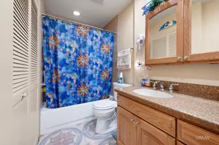 834 Edenwood Dr, Roselle, IL 60172 - Photo 20