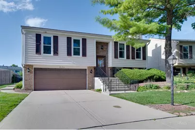 834 Edenwood Drive, Roselle, IL 60172 - Photo 1