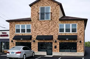 917 E Oakton St, Des Plaines, IL 60018 - Photo 1