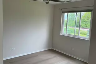 636 Mallard Ct, Bartlett, IL 60103 - Photo 8