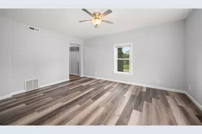 32303 West Street, Kirkland, IL 60146 - Photo 20