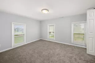 32303 West St, Kirkland, IL 60146 - Photo 22