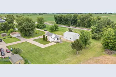 32303 West Street, Kirkland, IL 60146 - Photo 30
