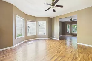 316 W 107th St, Chicago, IL 60628 - Photo 6