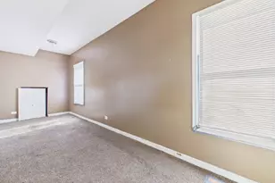 316 W 107th St, Chicago, IL 60628 - Photo 8