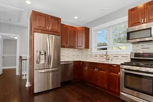 5441 S Hunt Ave, Summit, IL 60501 - Photo 2