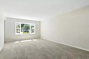 1319 N Columbine Dr, Mount Prospect, IL 60056 - Photo 6