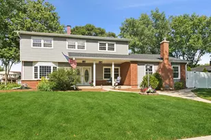1319 N Columbine Dr, Mount Prospect, IL 60056 - Photo 1