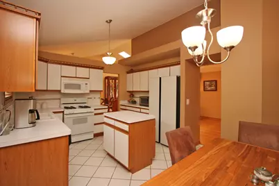 464 Farm Bridge Road, Lake Zurich, IL 60047 - Photo 8