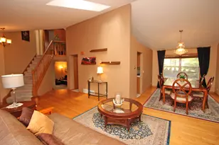 464 Farm Bridge Rd, Lake Zurich, IL 60047 - Photo 4