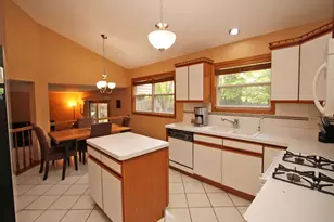 464 Farm Bridge Rd, Lake Zurich, IL 60047 - Photo 12
