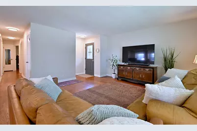 319 Dodge Avenue, Evanston, IL 60202 - Photo 4
