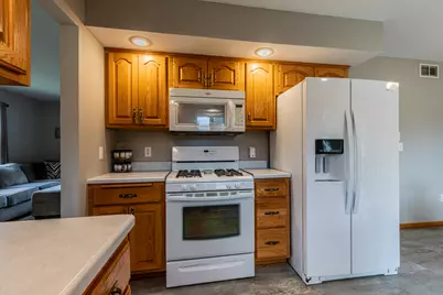 209 N Pleasant Street, Ohio, IL 61349 - Photo 10