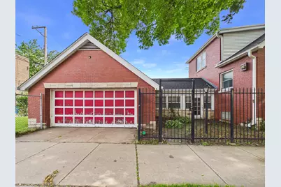 8156 S Paxton Avenue, Chicago, IL 60617 - Photo 26