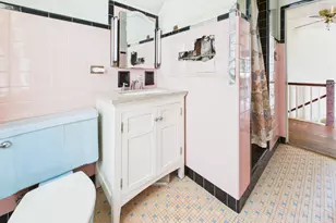 8156 S Paxton Ave, Chicago, IL 60617 - Photo 16