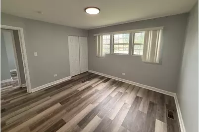 4340 Mayfair Court, Country Club Hills, IL 60478 - Photo 10