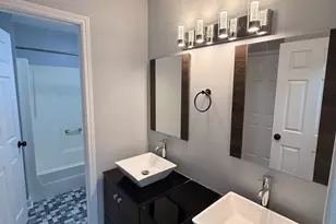 4340 Mayfair Ct, Country Club Hills, IL 60478 - Photo 8