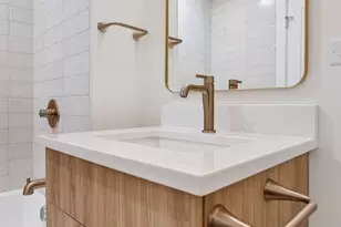 3740 N Racine Ave, Chicago, IL 60613 - Photo 18