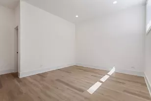 3740 N Racine Ave, Chicago, IL 60613 - Photo 16