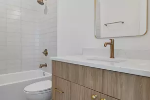 3740 N Racine Ave, Chicago, IL 60613 - Photo 20