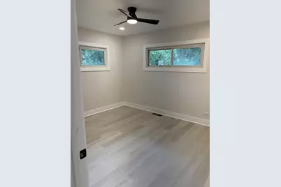 [Address not provided], La Grange Highlands, IL 60525 - Photo 10